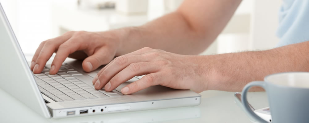 語言程序、資料庫