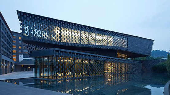 如何打造一個經典的美術館網站？